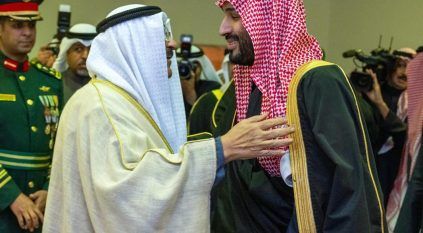 أمير الكويت يغادر الرياض وولي العهد في مقدمة مودعيه