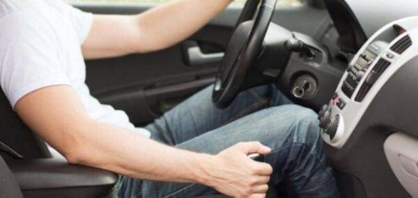 تجديد رخصة القيادة في الكويت للوافدين