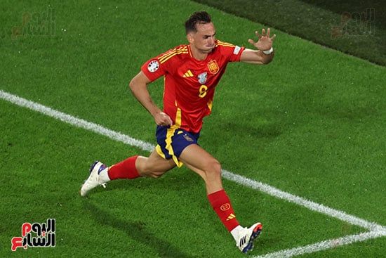 فابيان رويز لاعب إسبانيا فابيان رويز لاعب إسبانيا