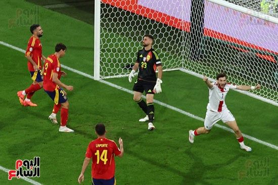 هدف تقدم جورجيا على إسبانيا فى الشوط الأول هدف تقدم جورجيا على إسبانيا فى الشوط الأول
