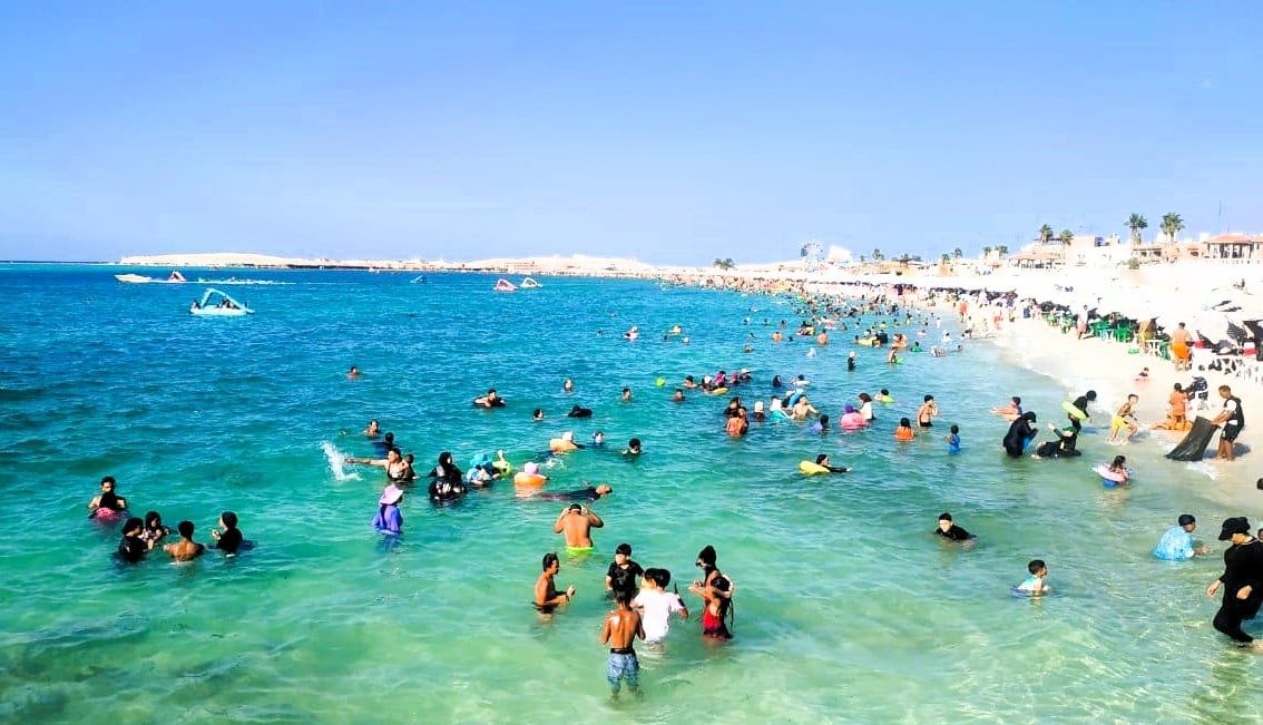 جمال شواطئ مطروح وبهجة المصيف جمال شواطئ مطروح وبهجة المصيف