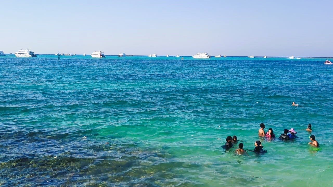 السباحة ورحلات اليخوت - شواطئ مطروح السباحة ورحلات اليخوت - شواطئ مطروح
