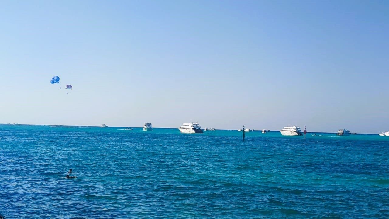 البراشوت ورحلات اليوخوت مغامرات في شواطئ مطروح البراشوت ورحلات اليوخوت مغامرات في شواطئ مطروح