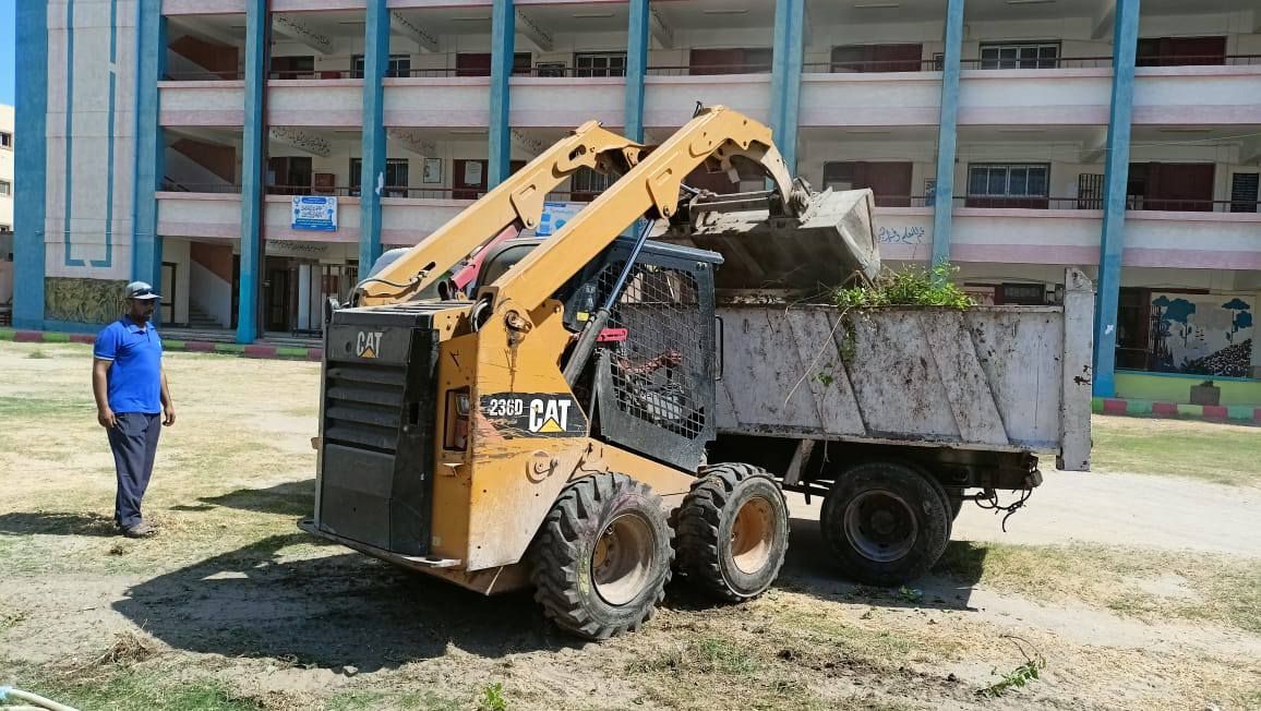 نقل القمامة من المدارس نقل القمامة من المدارس