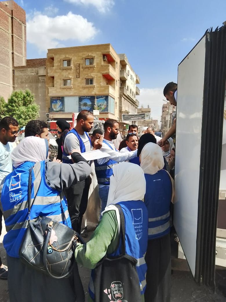 منفذ حياة كريمة لبيع اللحوم والدواجن منفذ حياة كريمة لبيع اللحوم والدواجن