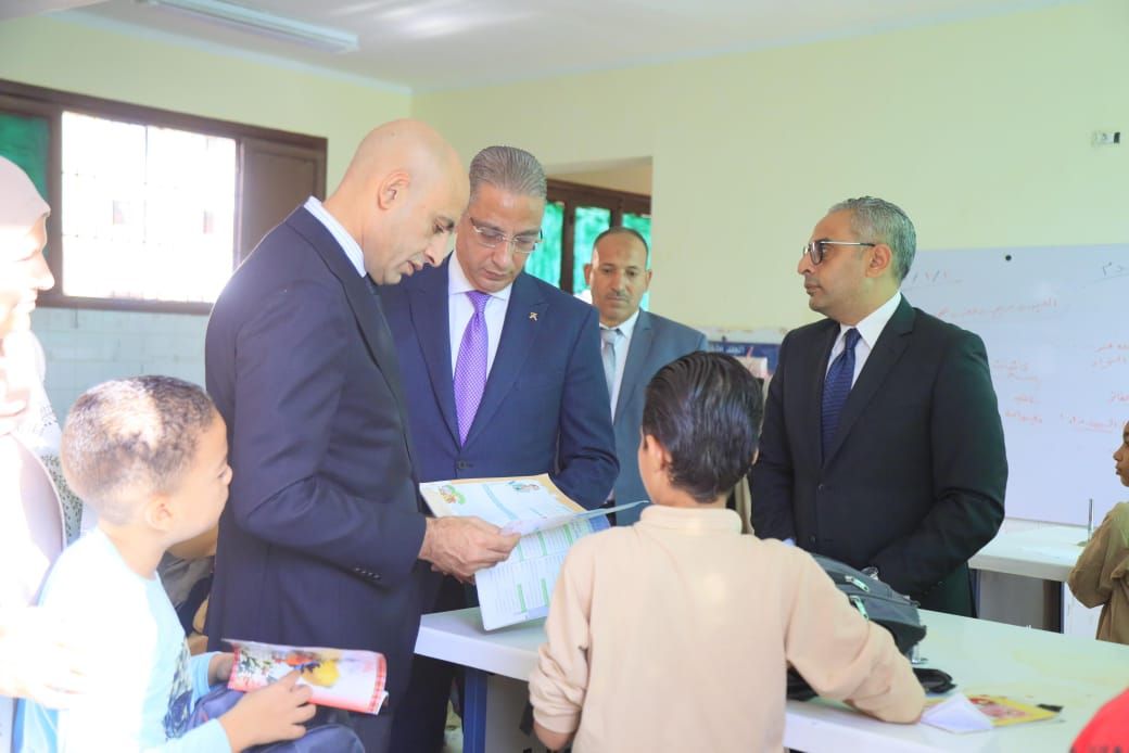 جانب من الزيارة جانب من الزيارة