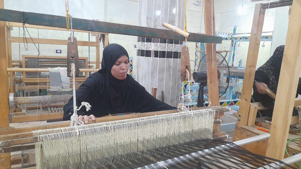 طريقة صناعة الشال طريقة صناعة الشال