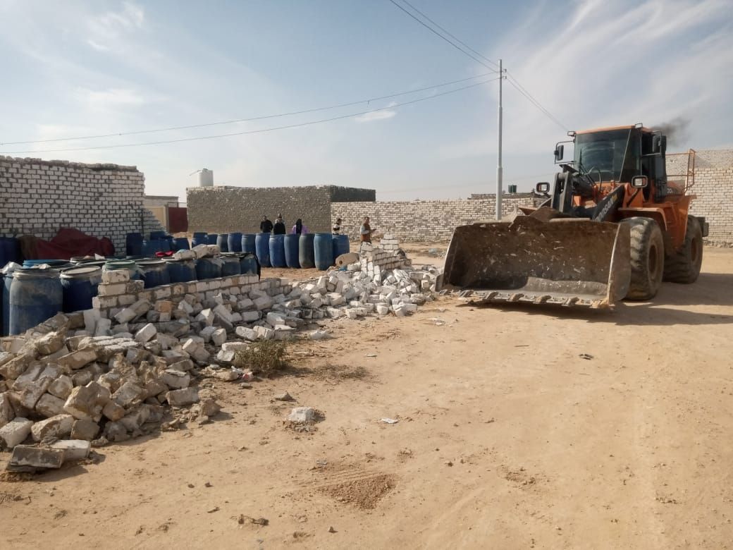 ضبط مصنع طرشي خلال تنفيذ ازالة بمطروح ضبط مصنع طرشي خلال تنفيذ ازالة بمطروح