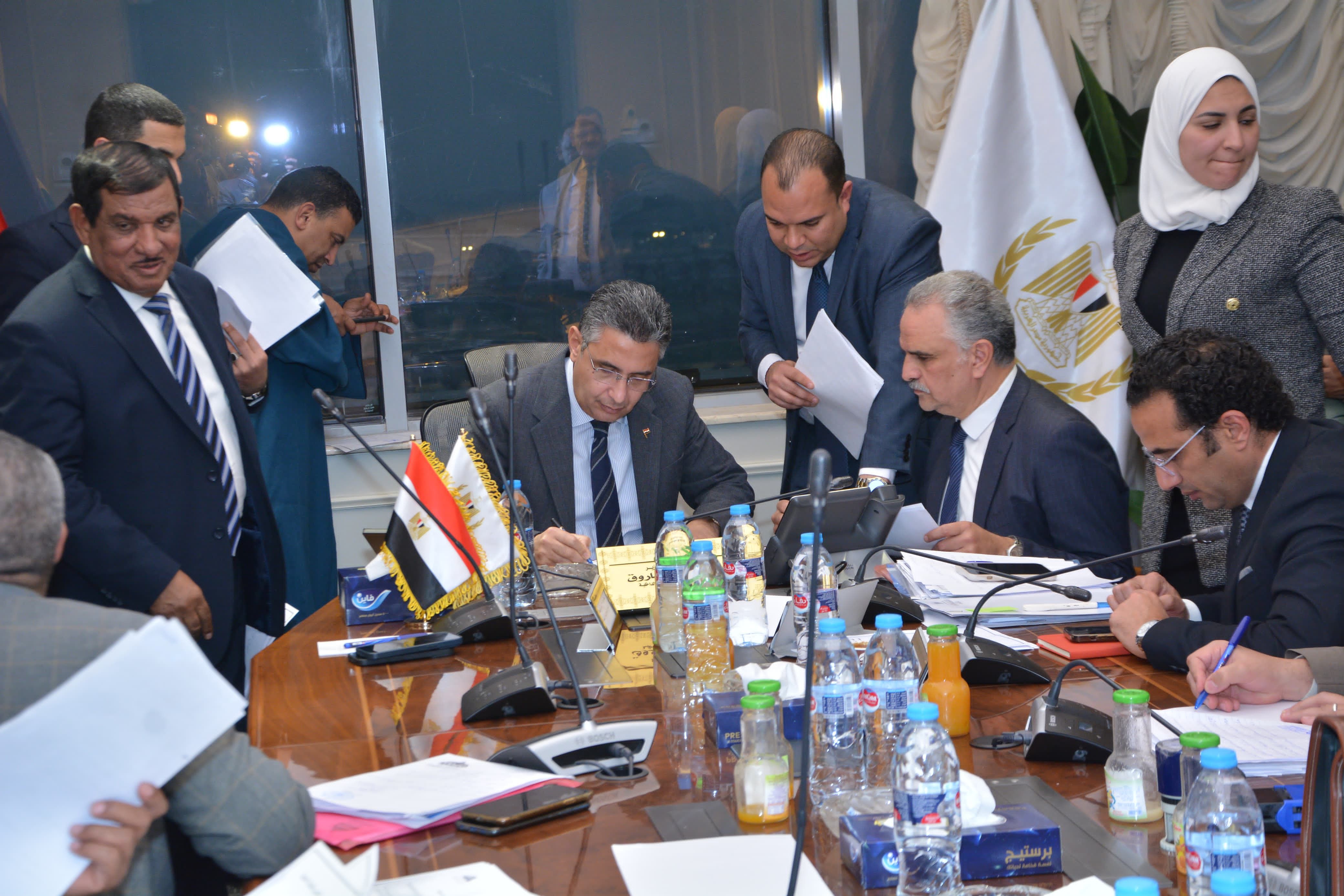 لقاء وزير التموين لقاء وزير التموين