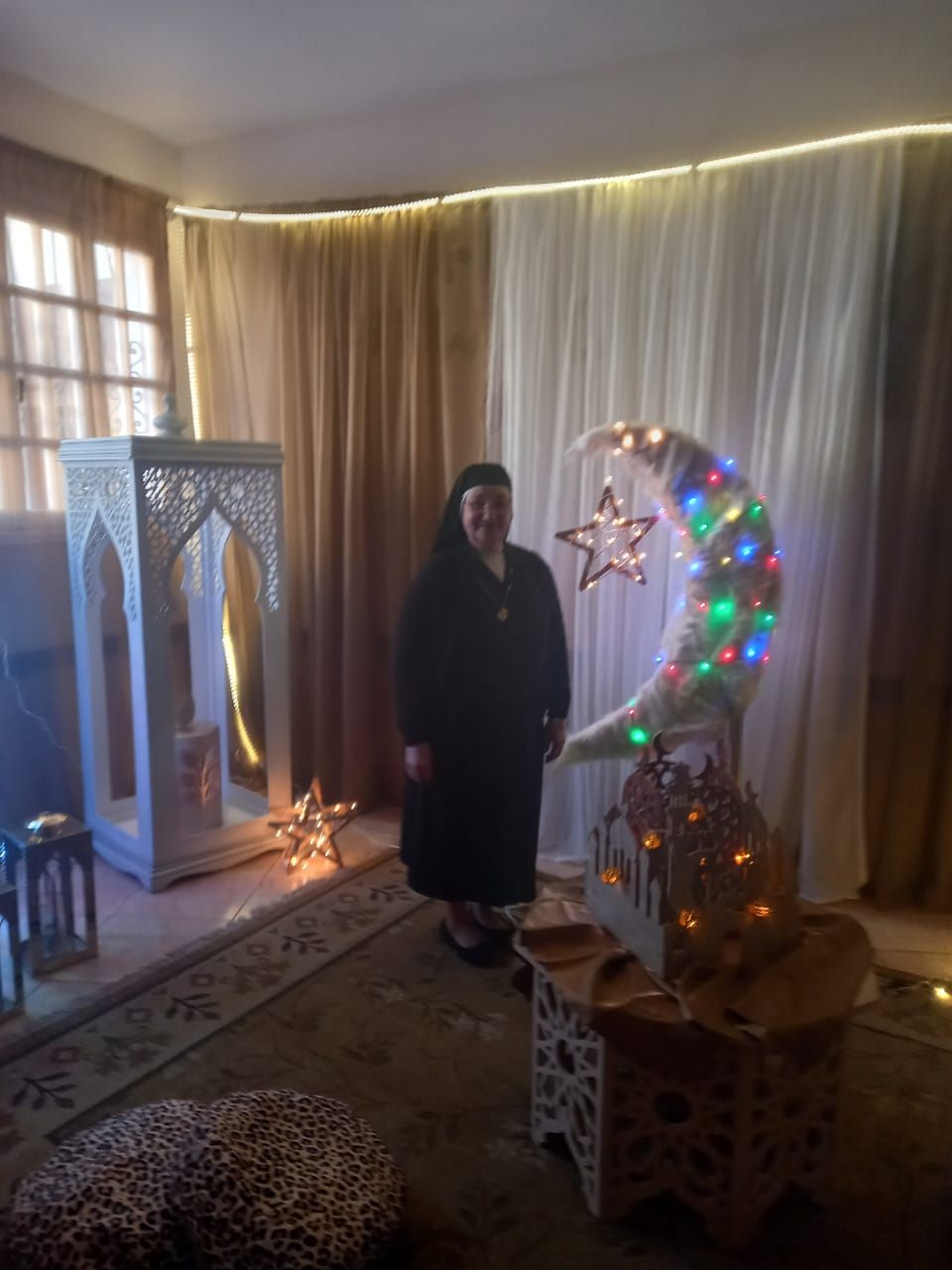 مدرسة المحبة الإلهية بدمياط تزين المدرسة احتفالًا بشهر رمضان مدرسة المحبة الإلهية بدمياط تزين المدرسة احتفالًا بشهر رمضان