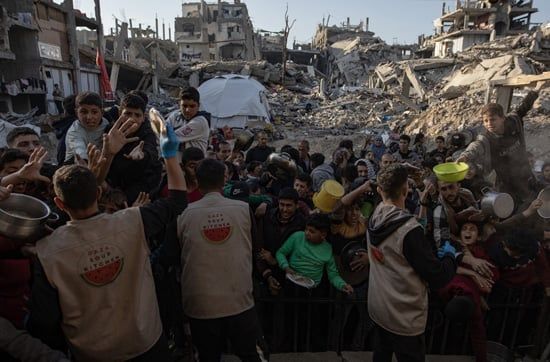 مطبخ خيري يجهز طعام الإفطار للفلسطينيين في بيت لاهيا (5) مطبخ خيري يجهز طعام الإفطار للفلسطينيين في بيت لاهيا (5)