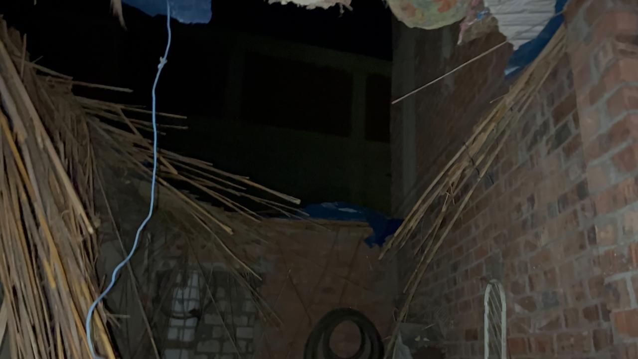 سقف الغرفة سقف الغرفة