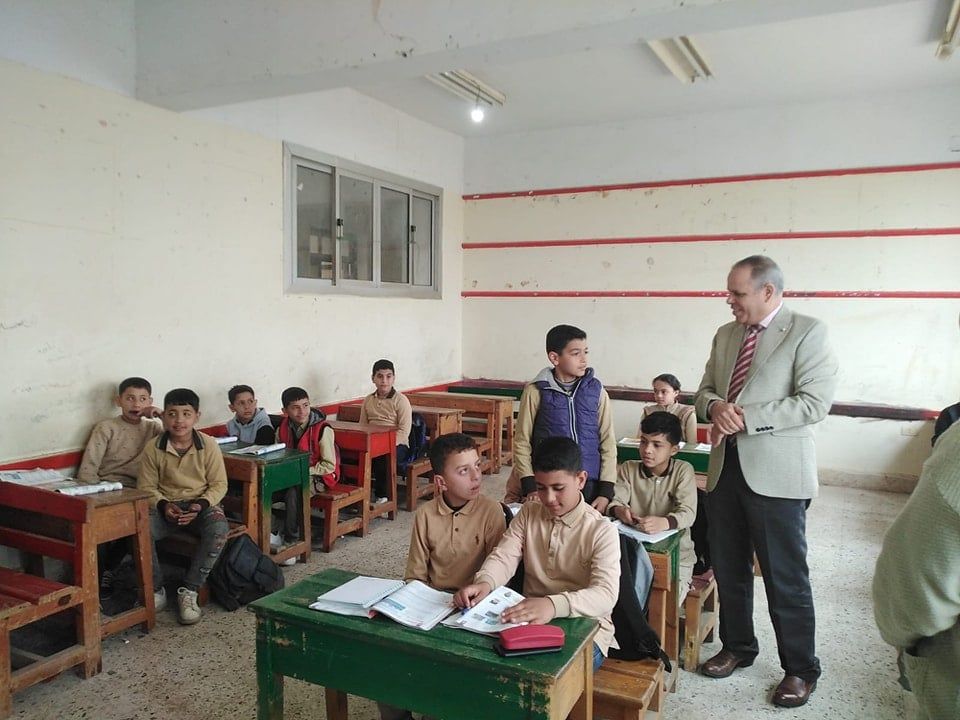 مدير إدارة بيلا تفقد المدارس مدير إدارة بيلا تفقد المدارس