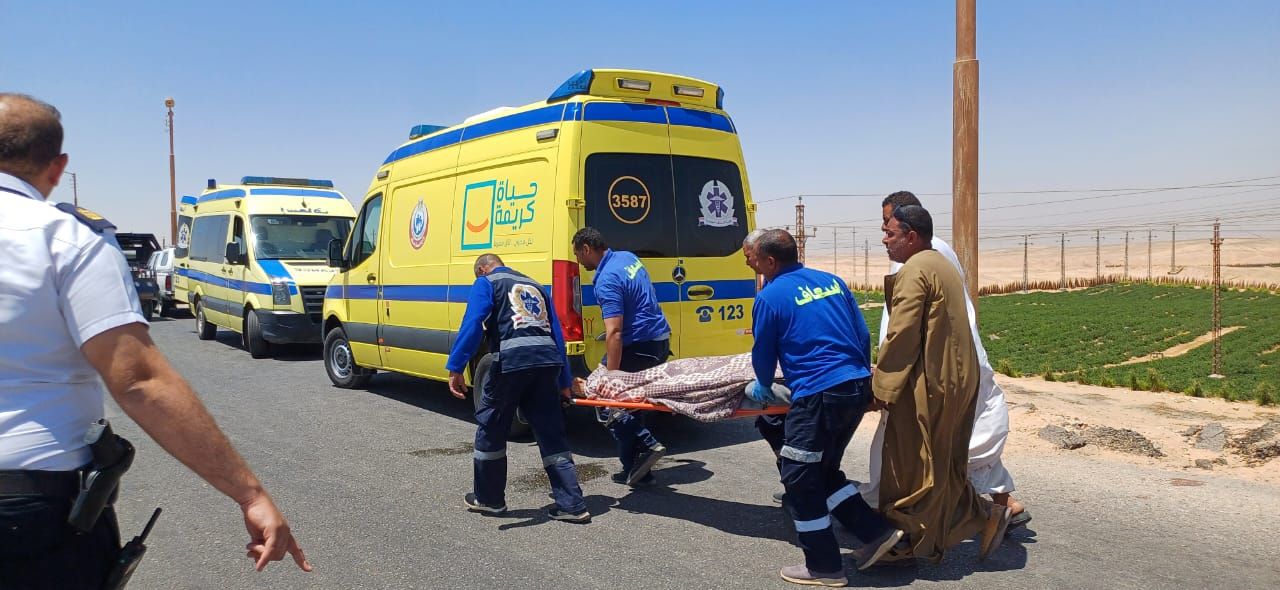 سيارات الإسعاف في موقع الحادث سيارات الإسعاف في موقع الحادث