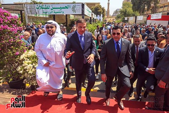 وزير الزراعة وعدد من الوزراء يفتتحون معرض الزهور تصوير خالد كامل (11) وزير الزراعة وعدد من الوزراء يفتتحون معرض الزهور تصوير خالد كامل (11)