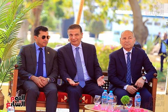 وزير الزراعة وعدد من الوزراء يفتتحون معرض الزهور تصوير خالد كامل (19) وزير الزراعة وعدد من الوزراء يفتتحون معرض الزهور تصوير خالد كامل (19)