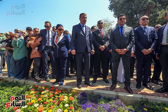 وزير الزراعة وعدد من الوزراء يفتتحون معرض الزهور تصوير خالد كامل (31) وزير الزراعة وعدد من الوزراء يفتتحون معرض الزهور تصوير خالد كامل (31)