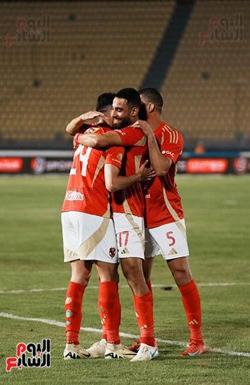 احتفال وفرحة لاعبى الأهلى احتفال وفرحة لاعبى الأهلى