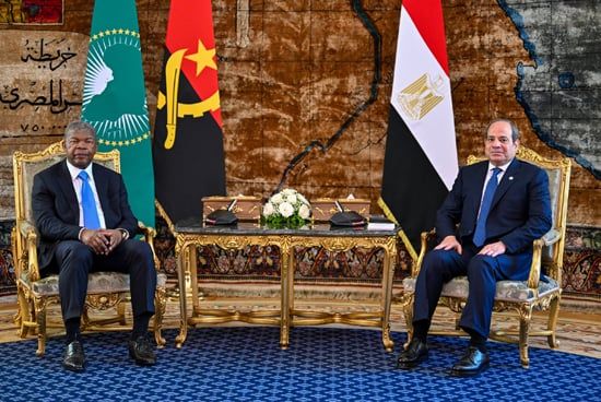 نشاط-مكثف-للرئيس-السيسى-خلال-النصف-الثانى-من-أبريل-(6) نشاط-مكثف-للرئيس-السيسى-خلال-النصف-الثانى-من-أبريل-(6)