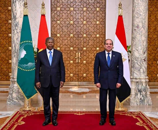 نشاط-مكثف-للرئيس-السيسى-خلال-النصف-الثانى-من-أبريل-(2) نشاط-مكثف-للرئيس-السيسى-خلال-النصف-الثانى-من-أبريل-(2)