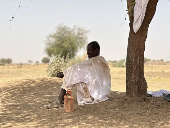 النازحون السودانيون (4) النازحون السودانيون (4)
