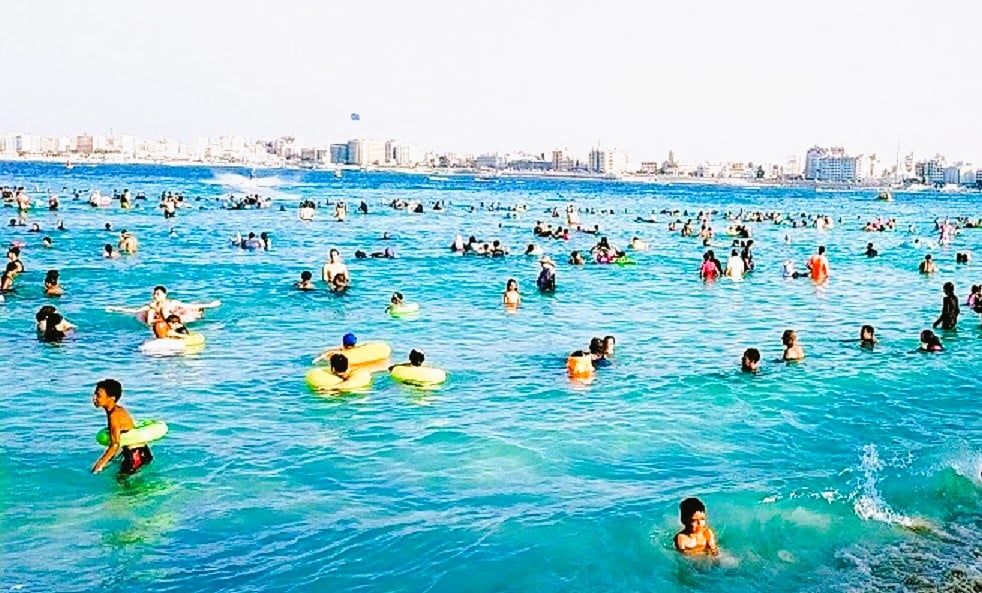 شاطئ الغرام واطلالته المميزة على خليج مرسى مطروح شاطئ الغرام واطلالته المميزة على خليج مرسى مطروح