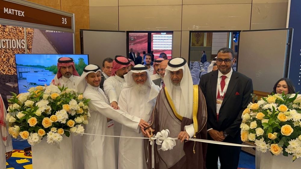 تطوير الهندسة الجيوتقنية لمواجهة التحديات البيئية