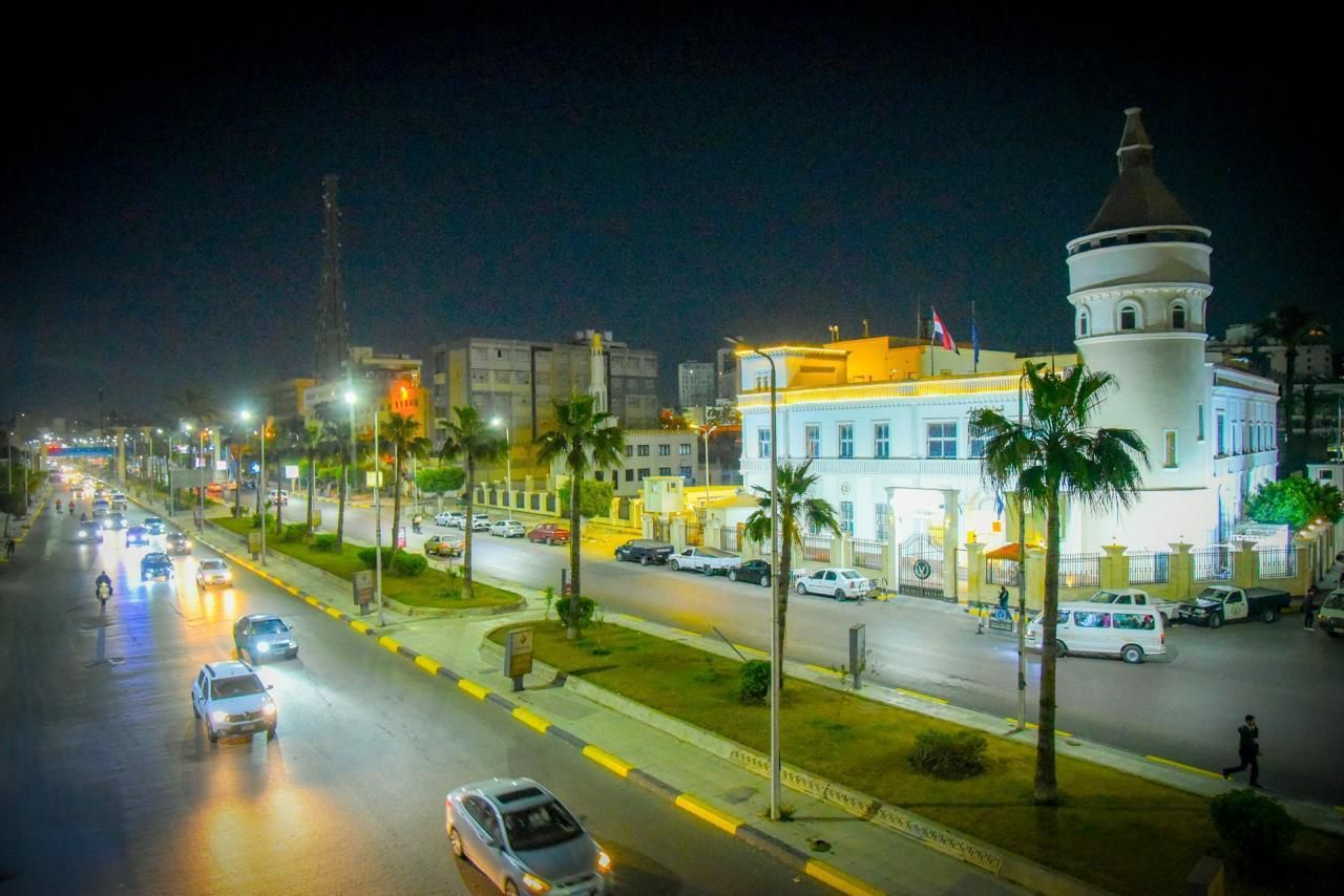 التشجير بميدان الساعة التشجير بميدان الساعة