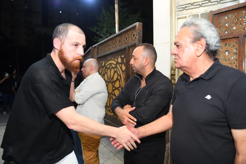 نجوم الفن يقدمون واجب العزاء في وفاة حماة محمد السبكي (2) نجوم الفن يقدمون واجب العزاء في وفاة حماة محمد السبكي (2)