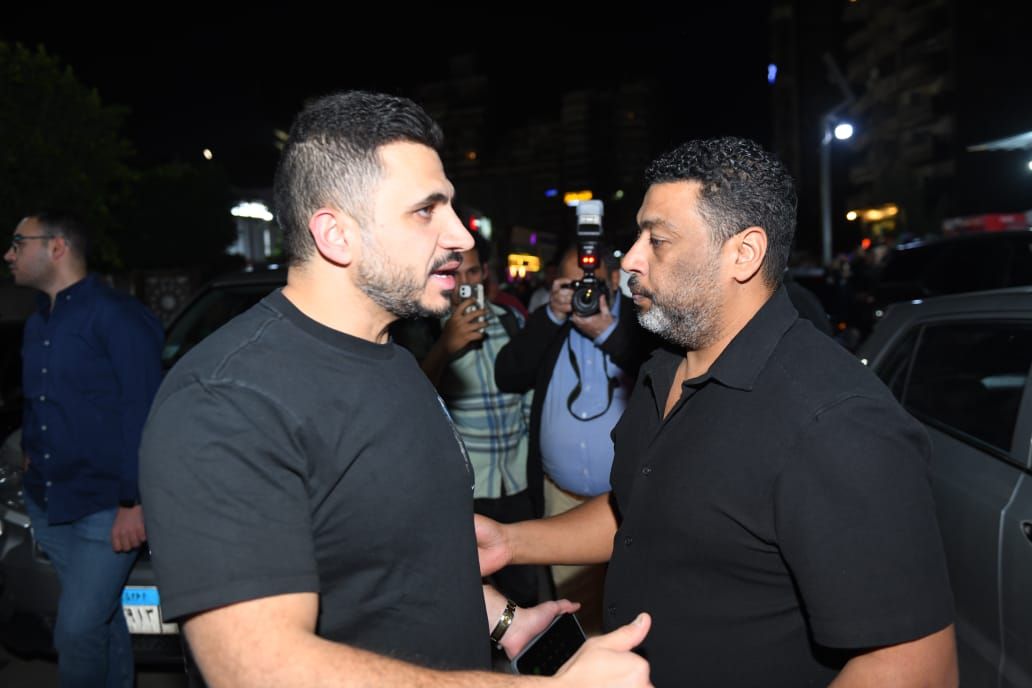 نجوم الفن يقدمون واجب العزاء في وفاة حماة محمد السبكي (6) نجوم الفن يقدمون واجب العزاء في وفاة حماة محمد السبكي (6)