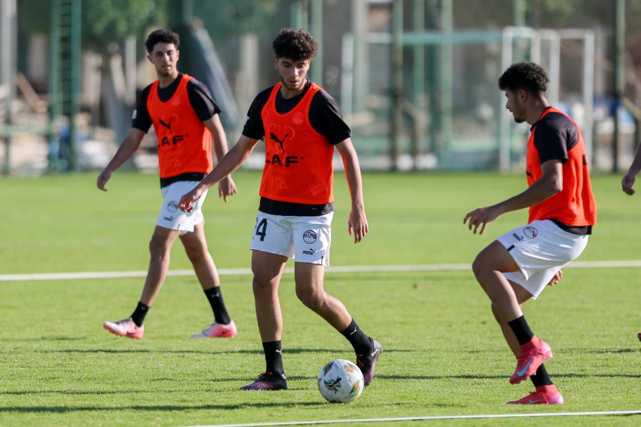 مران منتخب الشباب (3) مران منتخب الشباب (3)