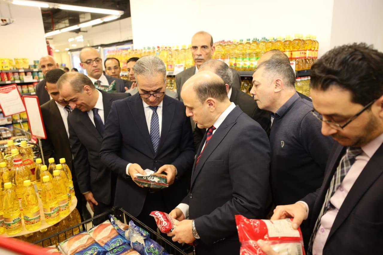 متابعة وضع الاسعار على المواد الغذائية متابعة وضع الاسعار على المواد الغذائية