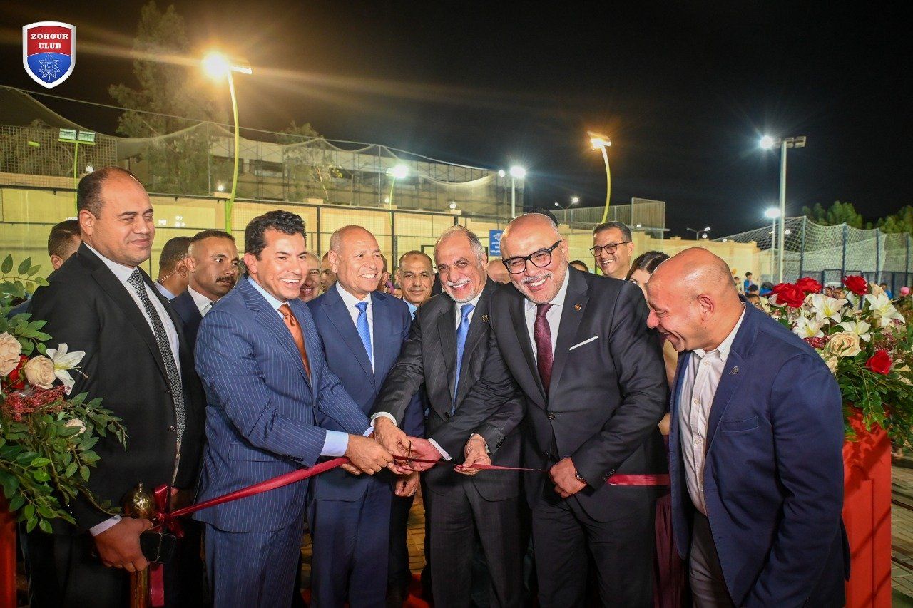 وزير الرياضة ومحافظ القاهرة ورئيس نادي الزهور يفتتحون 9 ملاعب وزير الرياضة ومحافظ القاهرة ورئيس نادي الزهور يفتتحون 9 ملاعب