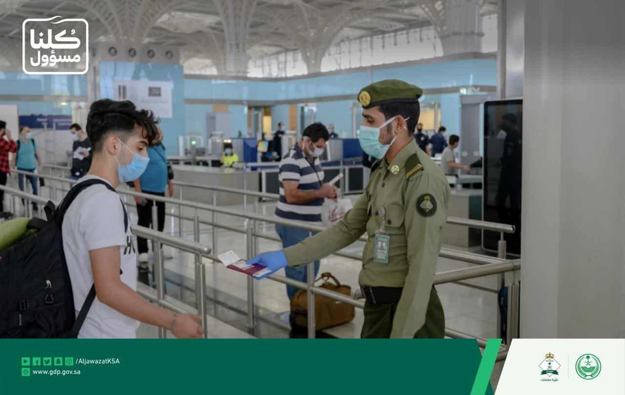 جوازات مطار الأمير محمد بن عبدالعزيز تنهي إجراءات مغادرة 321 راكبًا إلى تركيا