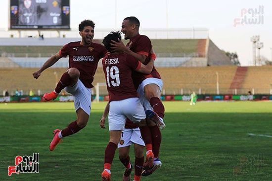 احتفال لاعبى سيراميكا احتفال لاعبى سيراميكا