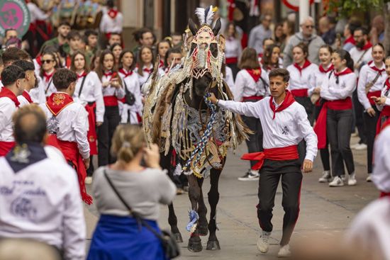 مهرجان خيول النبيذ في مورسيا (5) مهرجان خيول النبيذ في مورسيا (5)