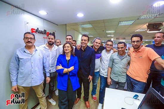 الكاتبة الصحفية علا الشافعى والزملاء محمود ياسين ومحمد السيد الكاتبة الصحفية علا الشافعى والزملاء محمود ياسين ومحمد السيد
