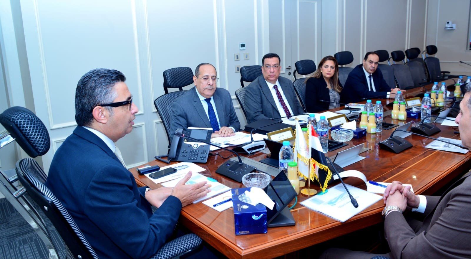 الدكتور شريف فاروق وزير التموين خلال ترأس الاجتماع الدكتور شريف فاروق وزير التموين خلال ترأس الاجتماع