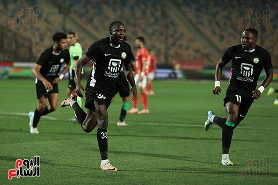 احتفال وفرحة لاعبى البنك احتفال وفرحة لاعبى البنك