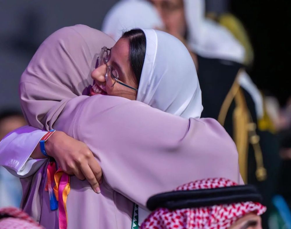 السعودية تكتسح منصة