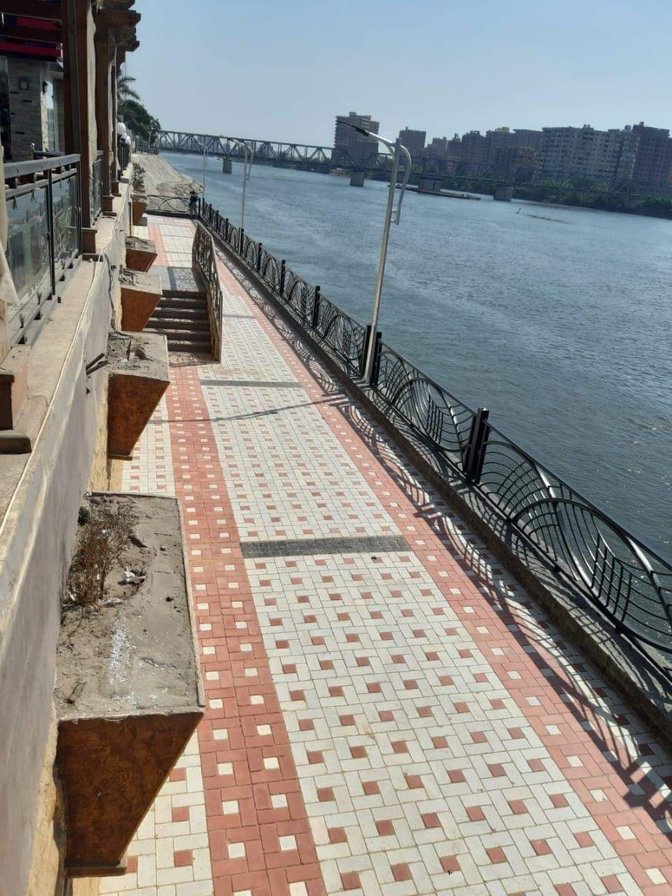 انتهاء الاعمال بأجزاء الممشى انتهاء الاعمال بأجزاء الممشى