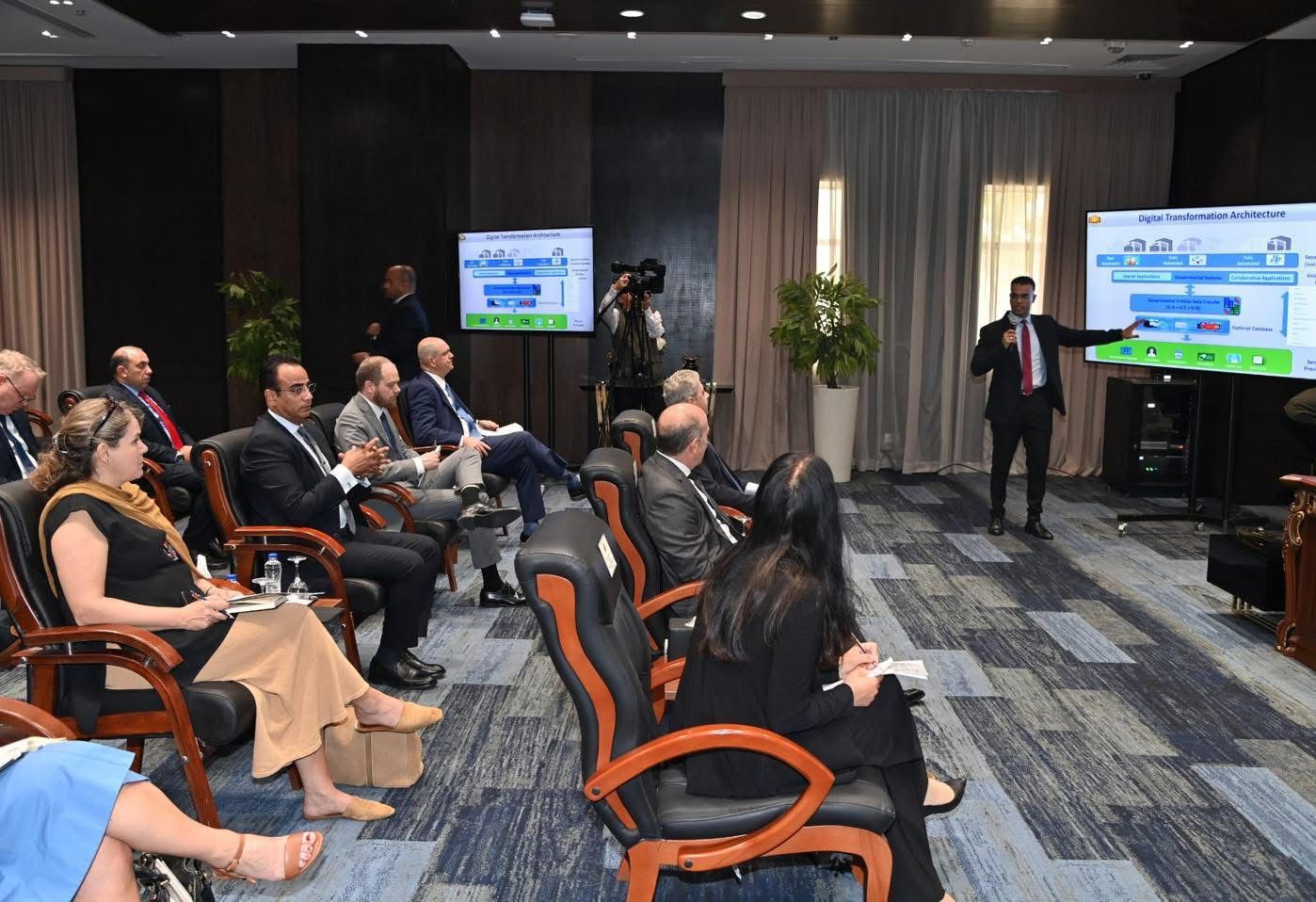 الرقابة الإدارية تستقبل وفد مجموعة “إيه بي موللر – ميرسك” (2) الرقابة الإدارية تستقبل وفد مجموعة “إيه بي موللر – ميرسك” (2)