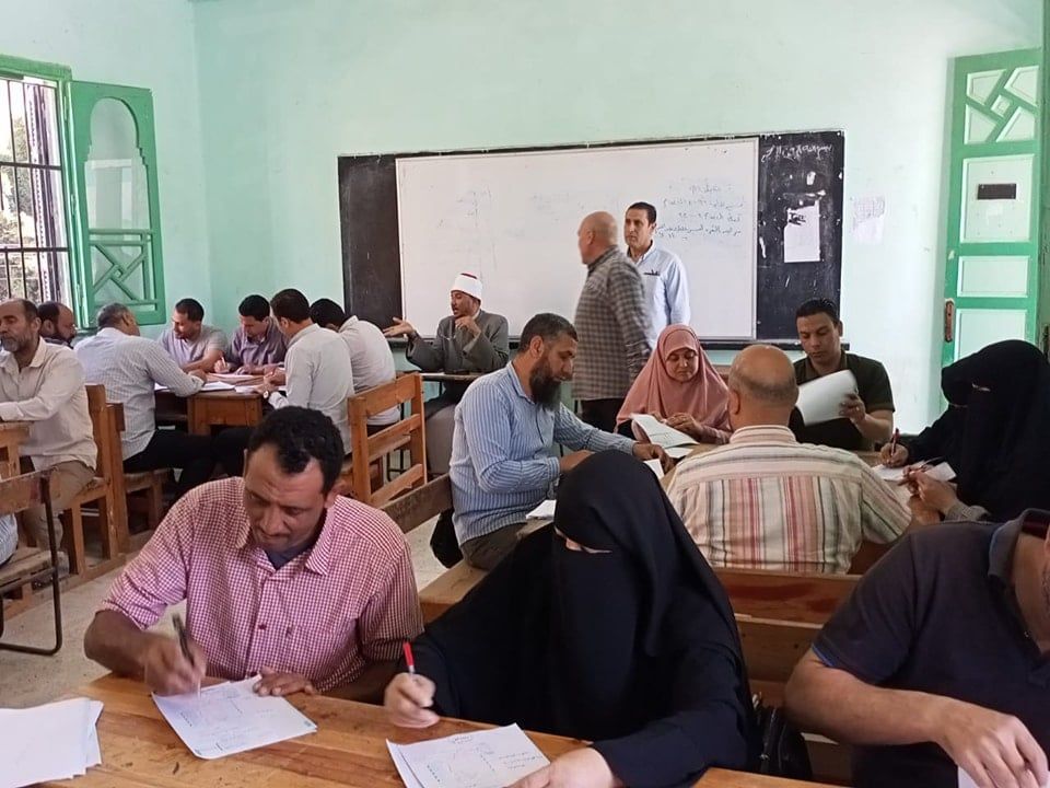 تصحيح أوراق الشهادة الإعدادية الأزهرية تصحيح أوراق الشهادة الإعدادية الأزهرية
