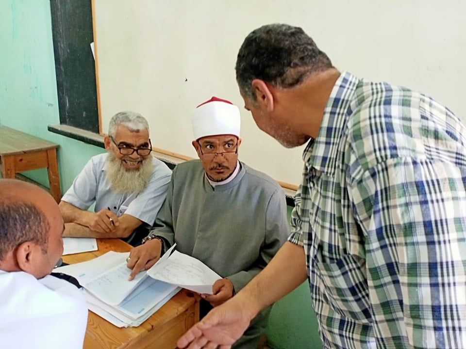 وكيل أزهر كفر الشيخ يشهد بدء أعمال تصحيح أوراق الشهادة الإعدادية وكيل أزهر كفر الشيخ يشهد بدء أعمال تصحيح أوراق الشهادة الإعدادية