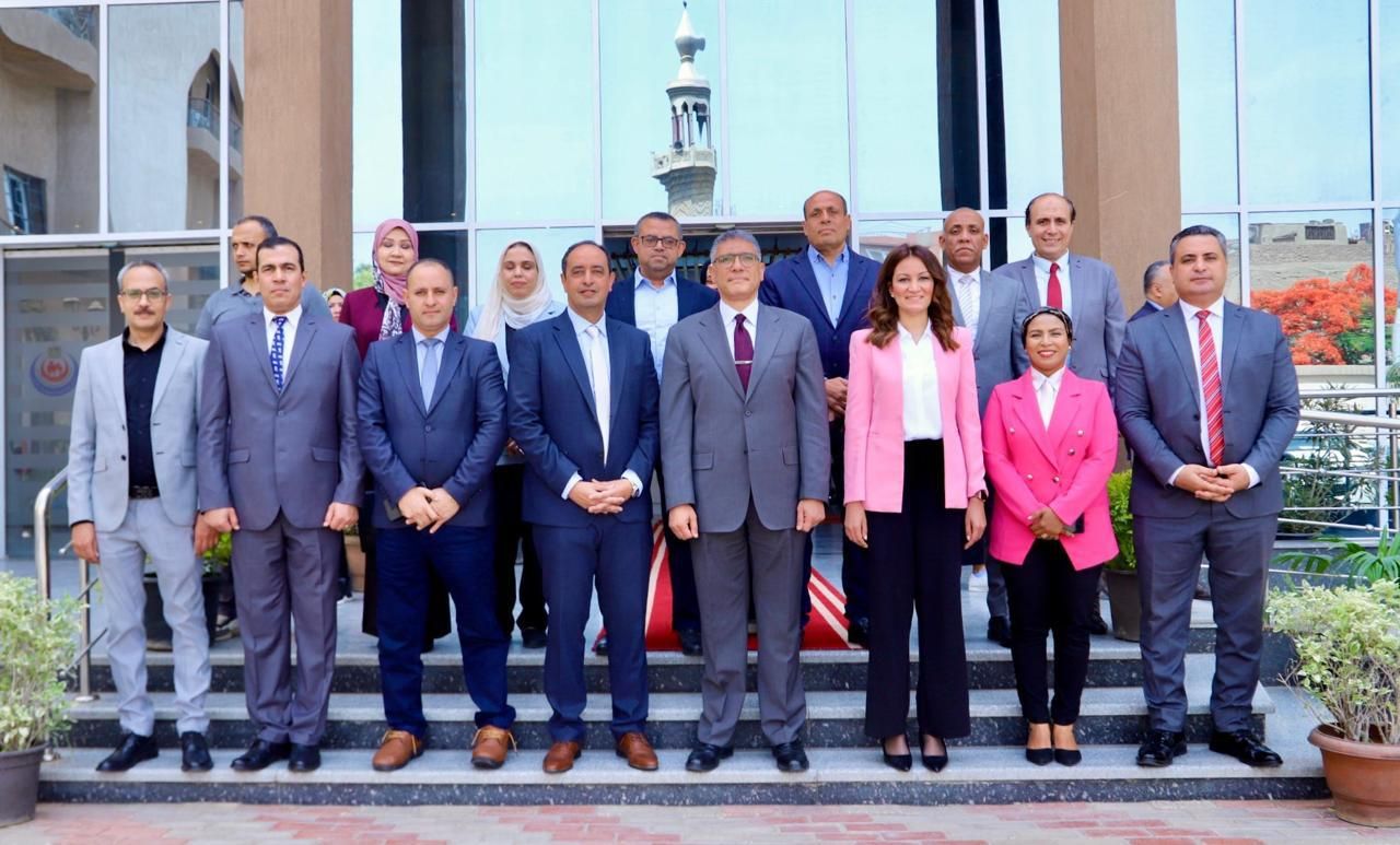 الدكتور عمرو عثمان مدير صندوق مكافحة الادمان يستقبل الدكتور عادل النجار محافظ الجيزة الدكتور عمرو عثمان مدير صندوق مكافحة الادمان يستقبل الدكتور عادل النجار محافظ الجيزة