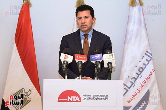 كلمة الدكتور أِرف صبحى في اليوم الثاني من المقابلات الشخصية الخاصة بالمتقدمات للدفعة الثانية من برنامج المرأة تقود للتنفيذيات كلمة الدكتور أِرف صبحى في اليوم الثاني من المقابلات الشخصية الخاصة بالمتقدمات للدفعة الثانية من برنامج المرأة تقود للتنفيذيات