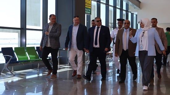 جولة تفقدية للجنة العليا للتفتيش الأمني والبيئي بمطار سفنكس الدولي (3) جولة تفقدية للجنة العليا للتفتيش الأمني والبيئي بمطار سفنكس الدولي (3)