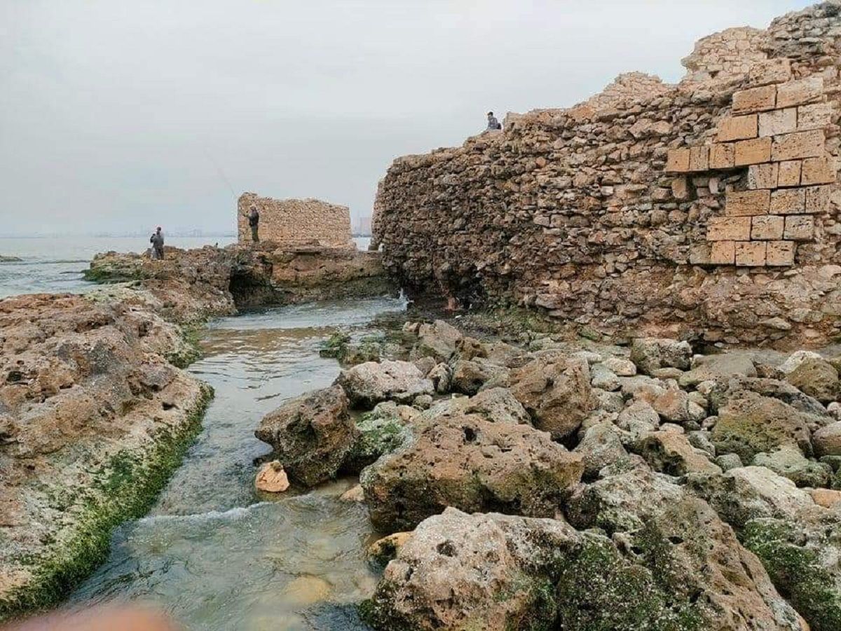 طابية الحوض الجاف (1) طابية الحوض الجاف (1)