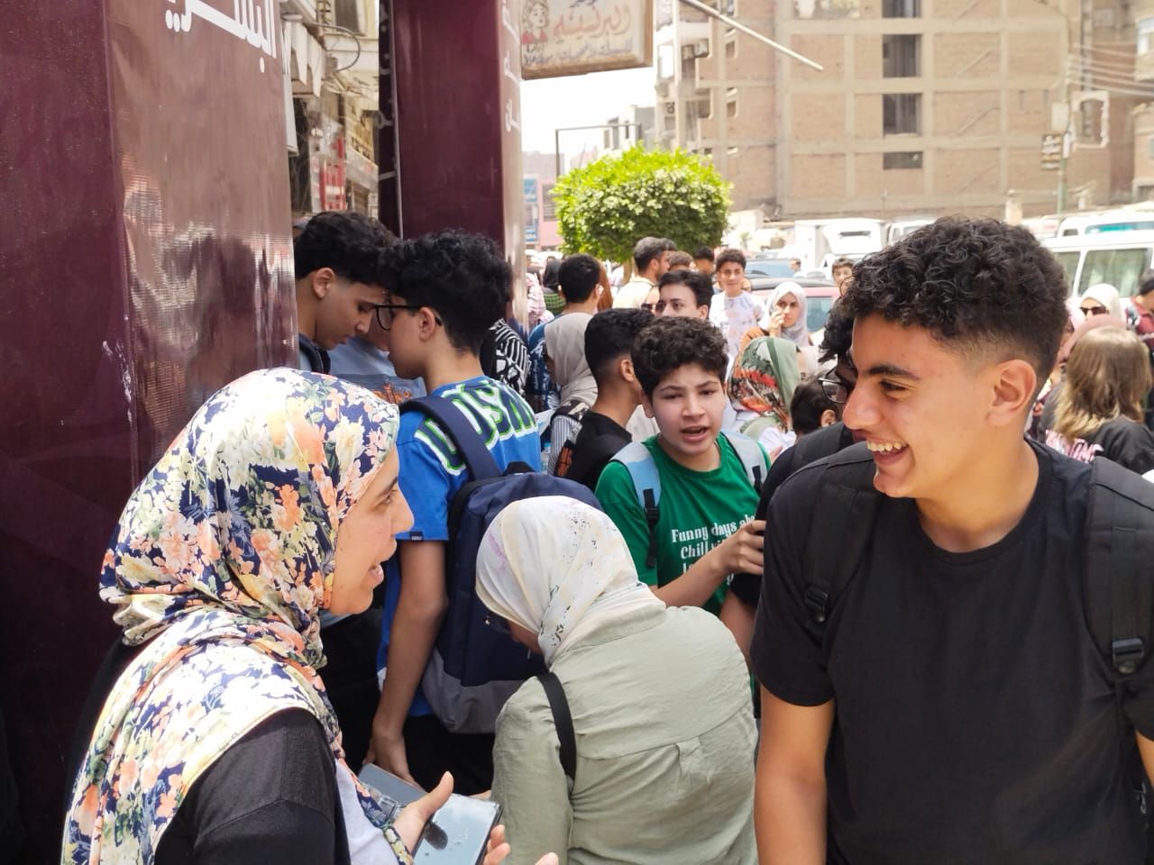 خروج الطلاب من اللجان بالقليوبية خروج الطلاب من اللجان بالقليوبية