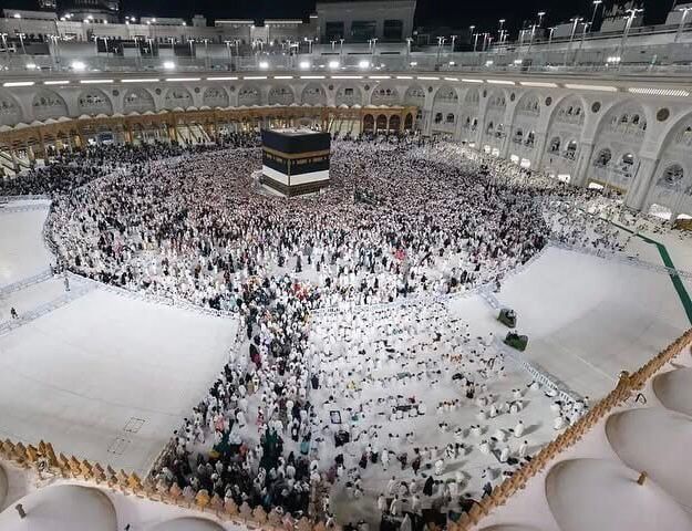 كسوة الكعبة المشرفة (4) كسوة الكعبة المشرفة (4)